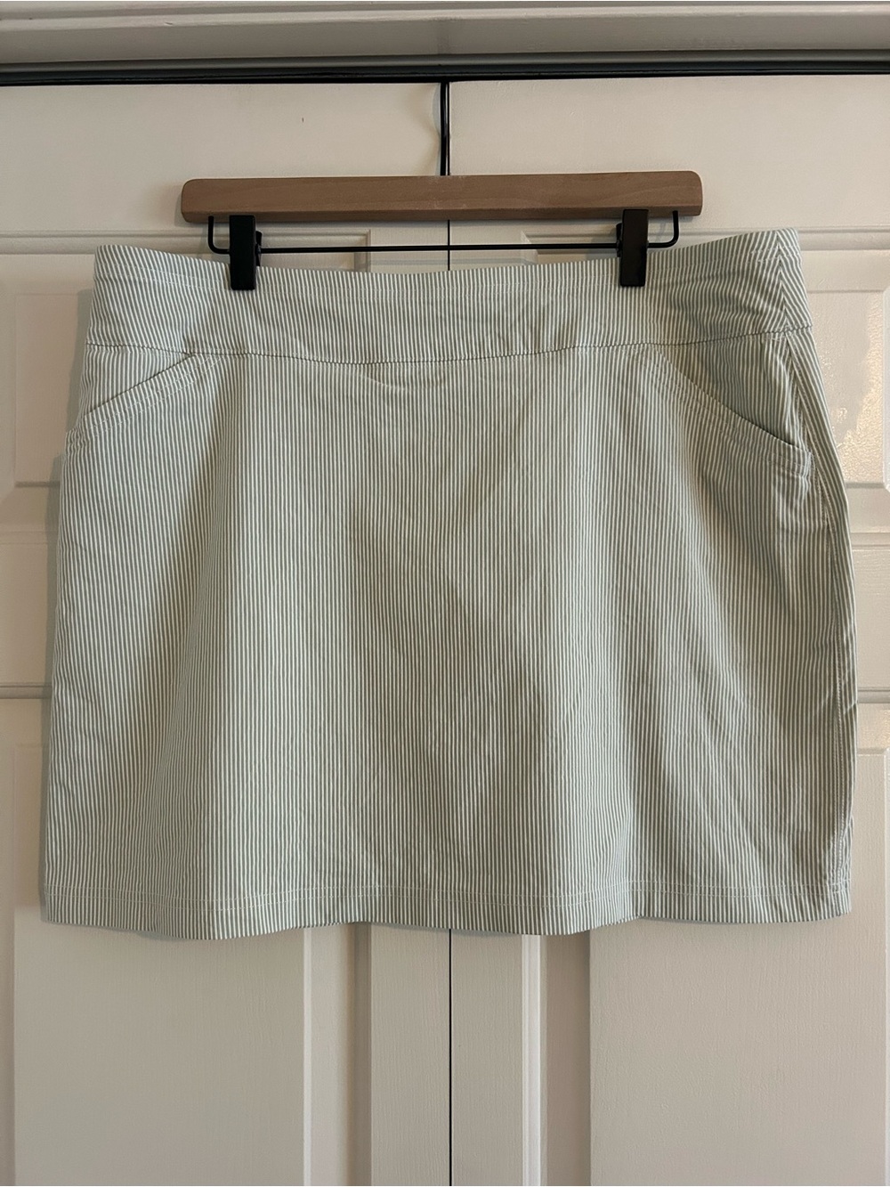 Mario Serrani Comfort Stretch Skort Green White Pinstripes Pockets Golf, Size XL
